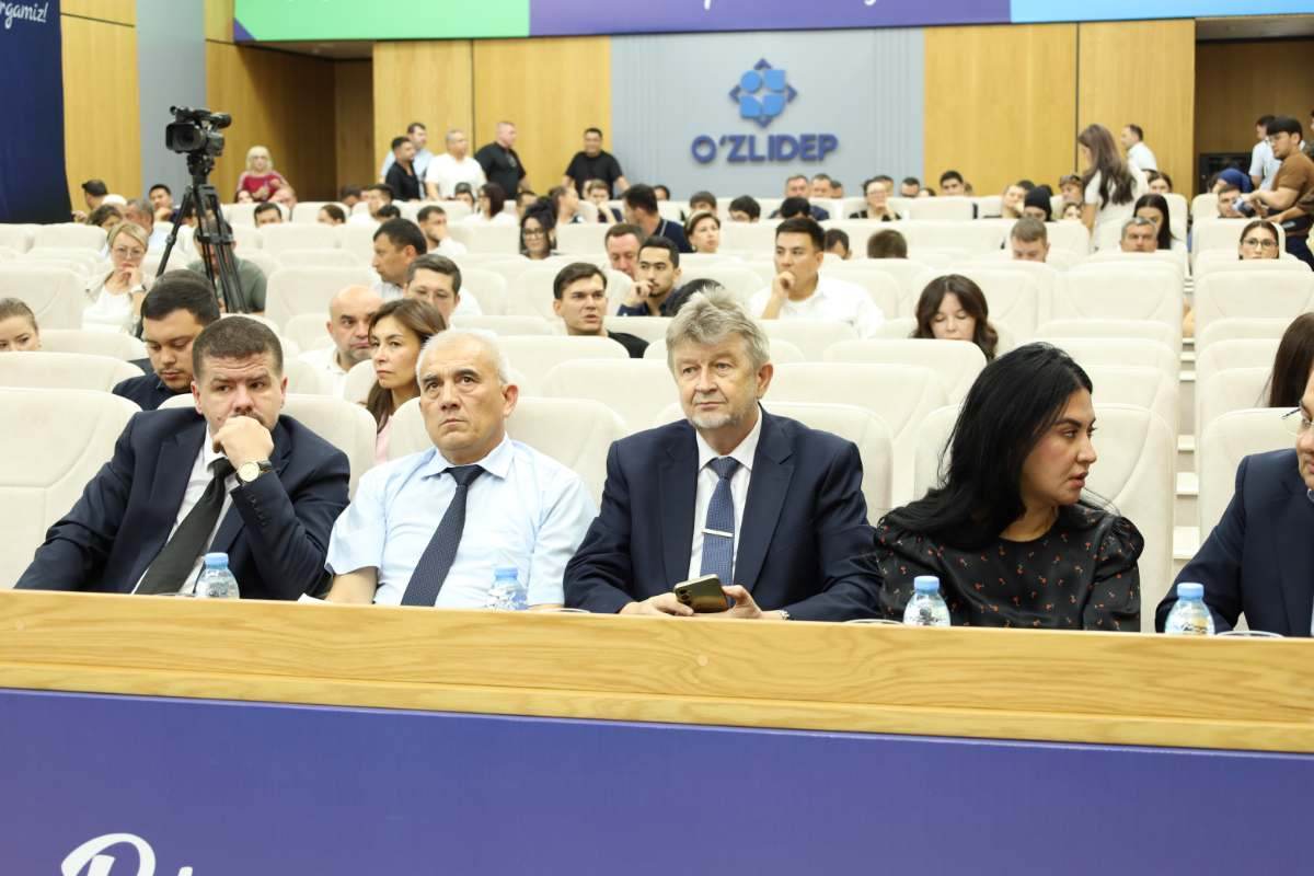 Markaz xodimlari O‘zbekiston Respublikasining yangi “Rieltorlik faoliyati to‘g‘risida”gi Qonunini muhokama qilishda ishtirok etdi